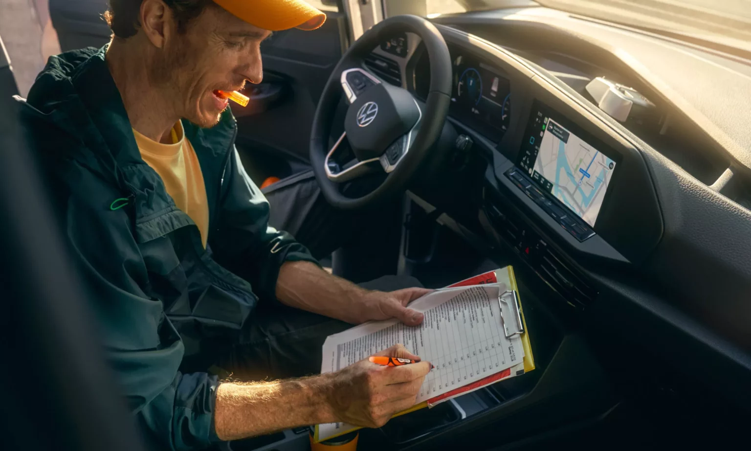VW Caddy Innenraum Fahrerkabine